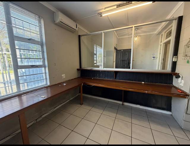 330M² OFFICE FOR SALE IN ARCADIA